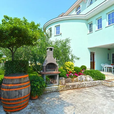 Pool 624 Апартаменти *