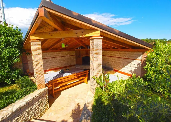 Pool Apartments 624 * Pula