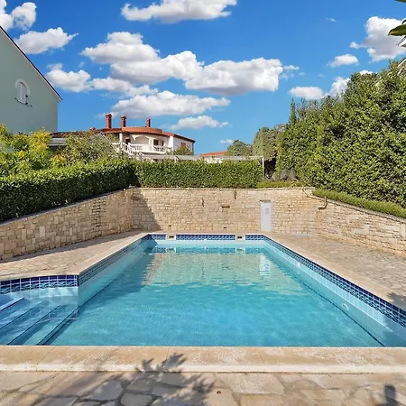 Apartment Pool Apartments 624