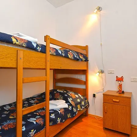 Pool 624 아파트 풀라