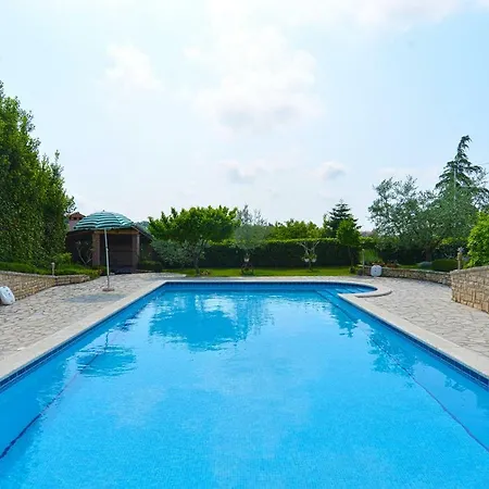 Pool Apartments 624 * Pula