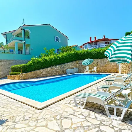 Pool Apartments 624 * Pula